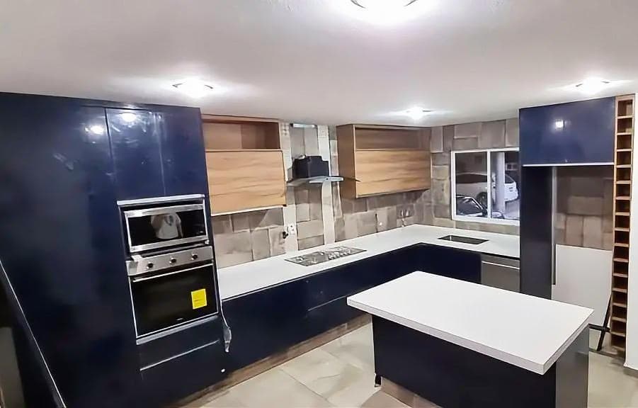 Remodelación residecial construida por ARCZA